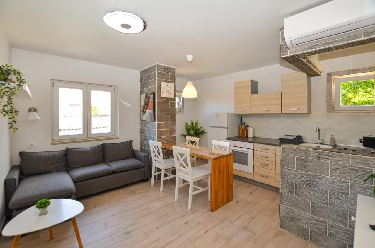 Apartments Iris Ρόβινι Εξωτερικό φωτογραφία