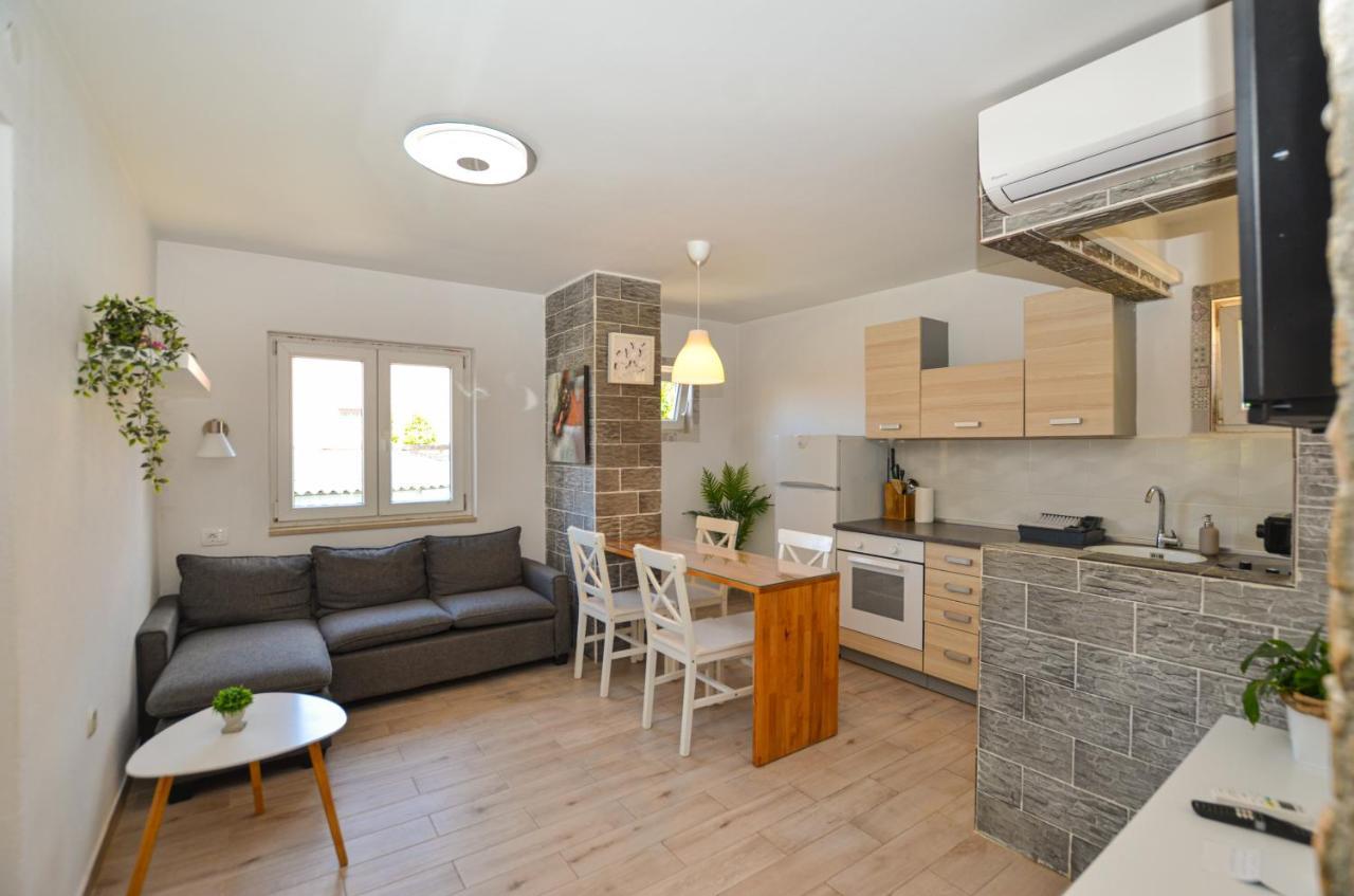 Apartments Iris Ρόβινι Εξωτερικό φωτογραφία