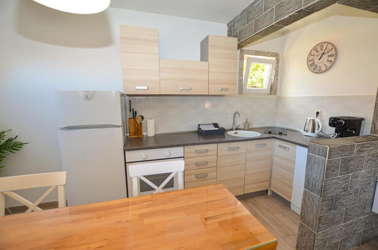 Apartments Iris Ρόβινι Εξωτερικό φωτογραφία