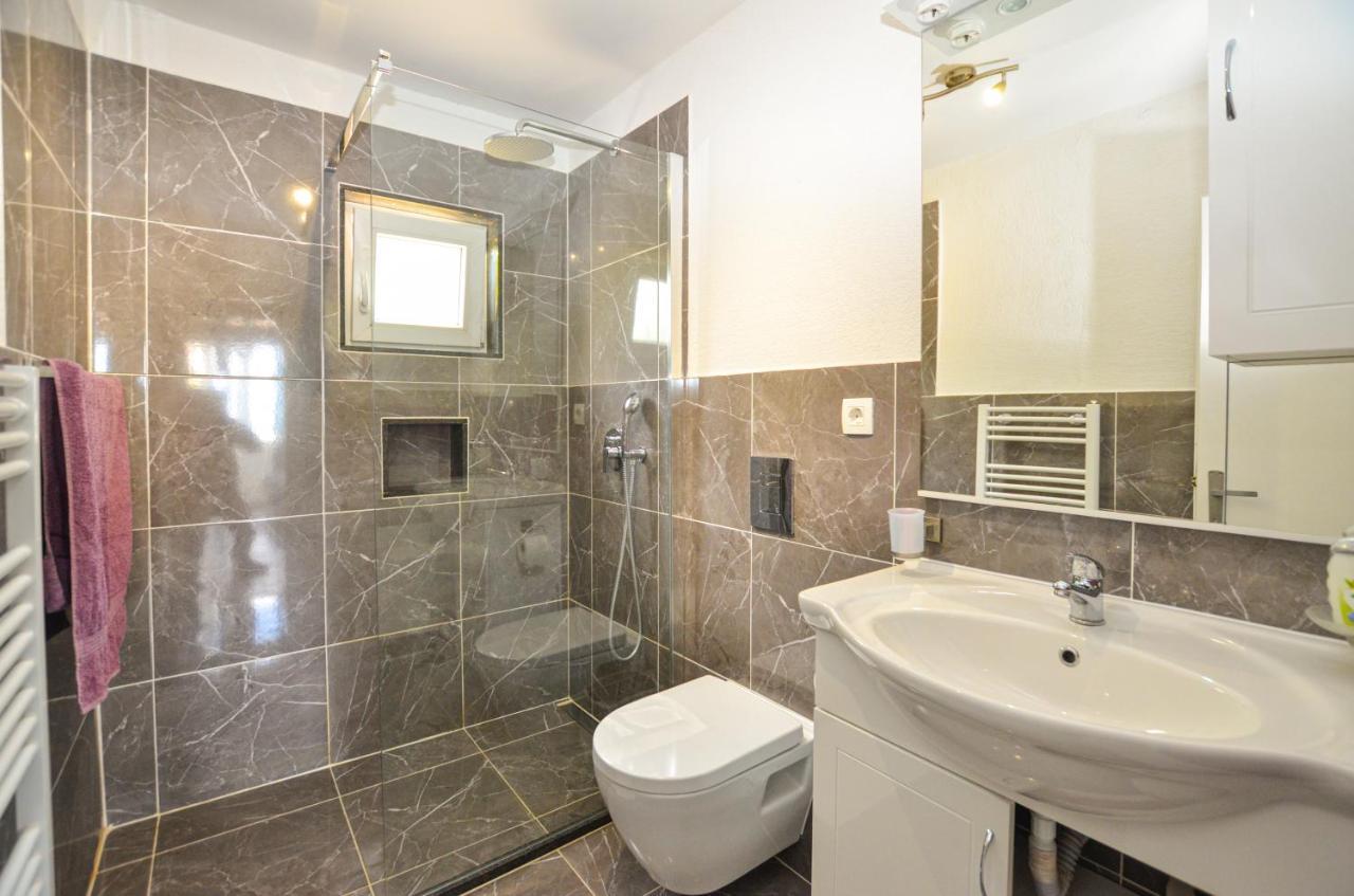 Apartments Iris Ρόβινι Εξωτερικό φωτογραφία